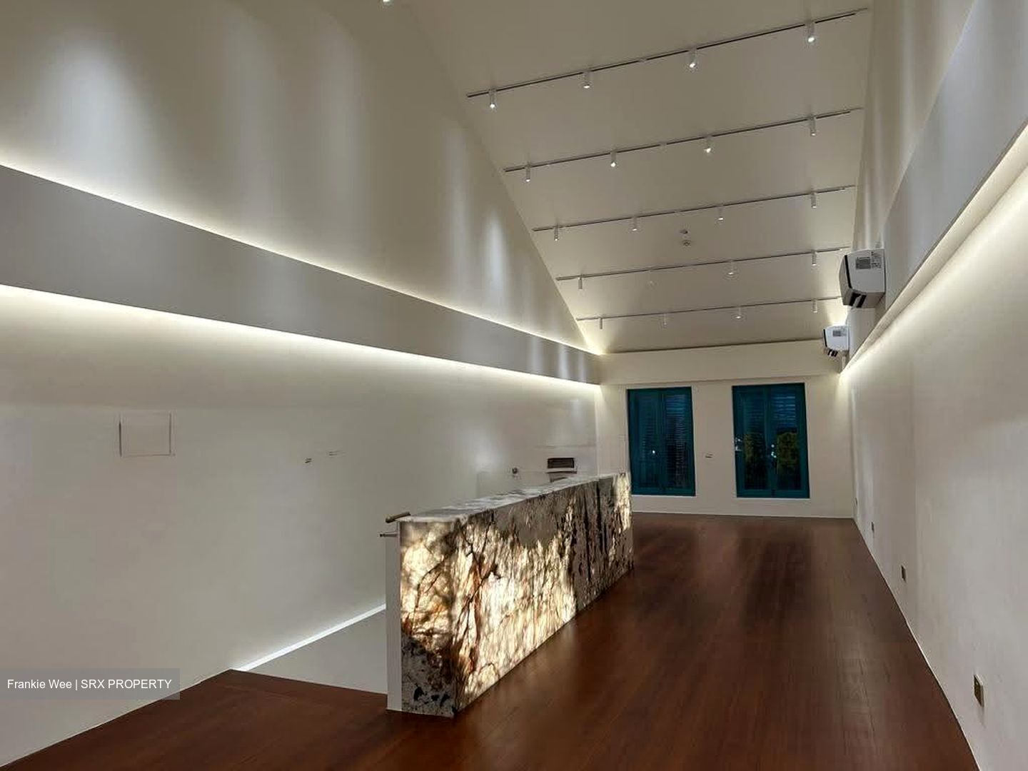 South Bridge Road (D1), Office #636389611